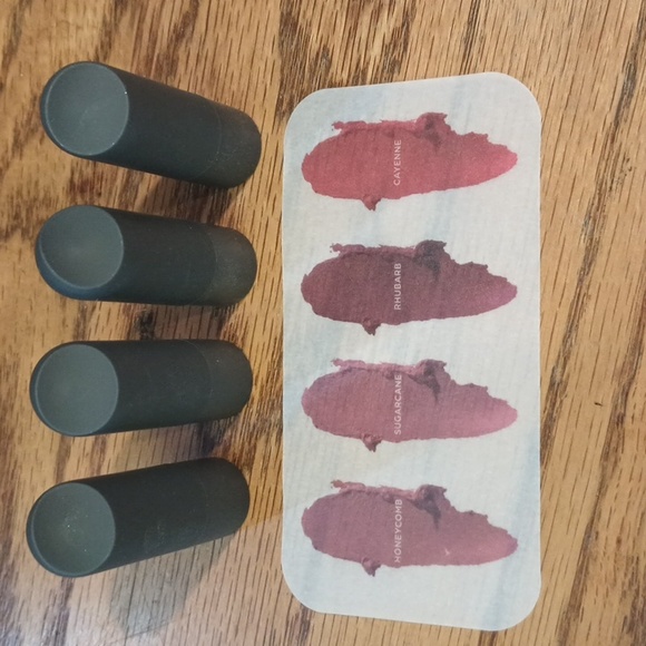 ALL LIPPIES AVAILABLE FOR MY COMING LIVE SHOW!!! THIS WILL BE MY FIRST SHOW!!; - Picture 9 of 10